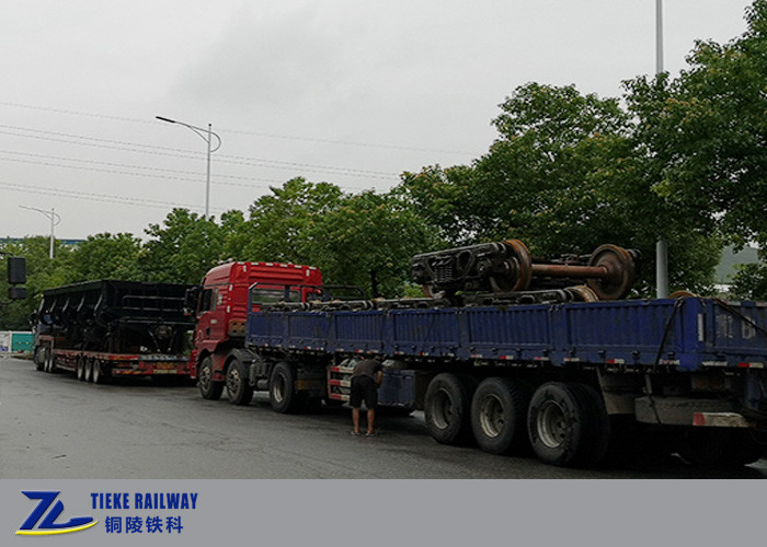 নিম্ন সাইডেড ওপেন ব্যালাস্ট সাইড ডাম্প কার এয়ার টিপিং সিলিন্ডার 60t লোড AAR অনুমোদিত